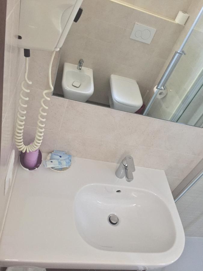 Hotel Mirabel ริมินี ภายนอก รูปภาพ
